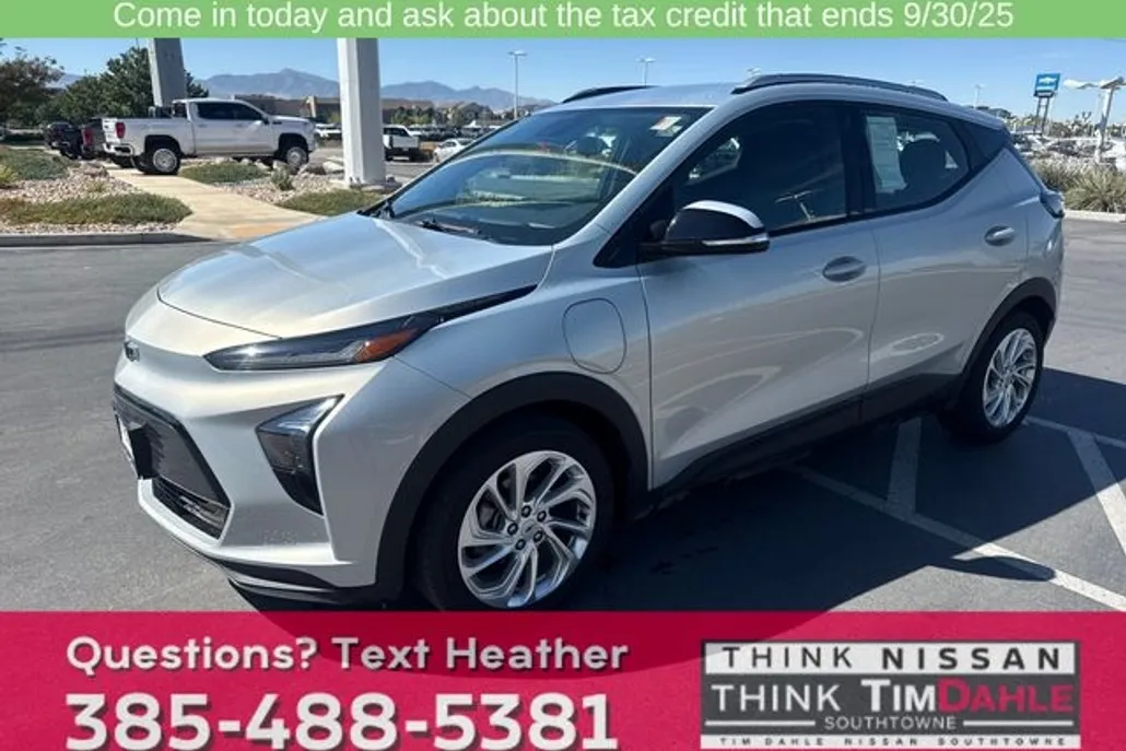 2023 Chevrolet Bolt EUV photo 1