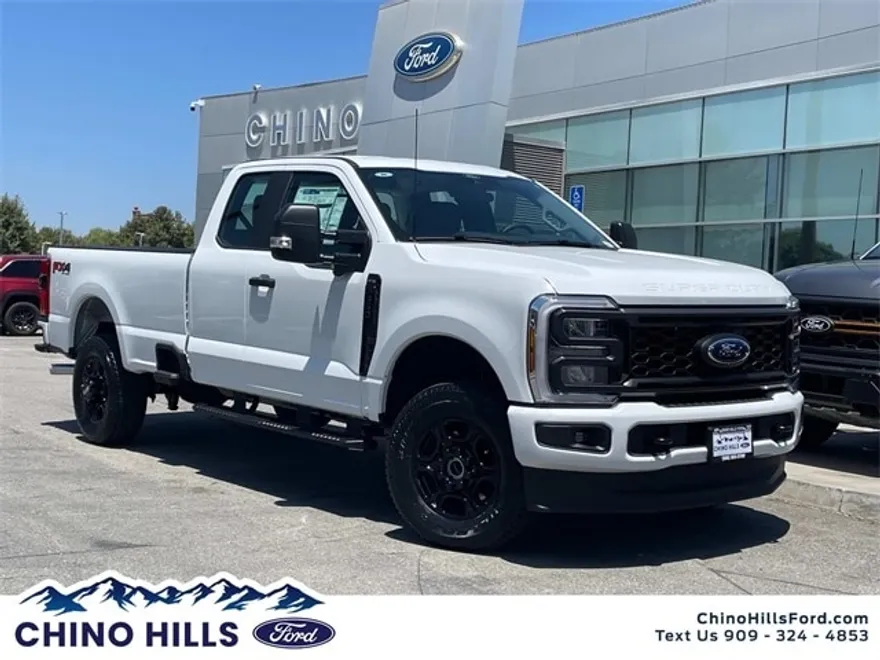 2025 Ford F-350 XL photo 1
