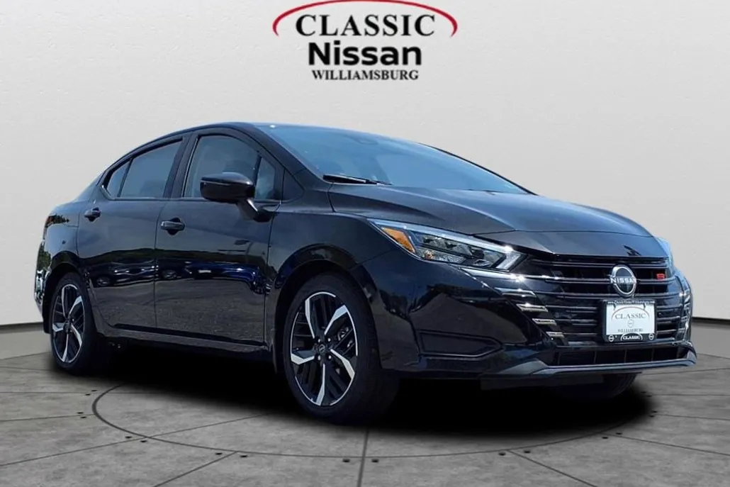 2025 Nissan Versa SR photo 1
