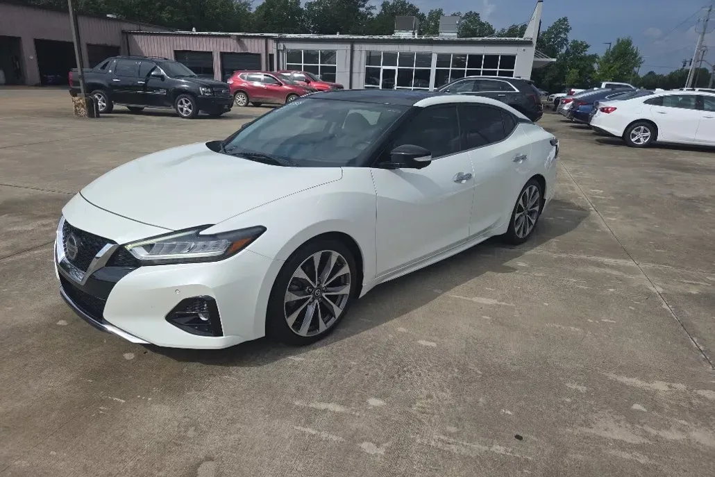 2021 Nissan Maxima Platinum photo 1