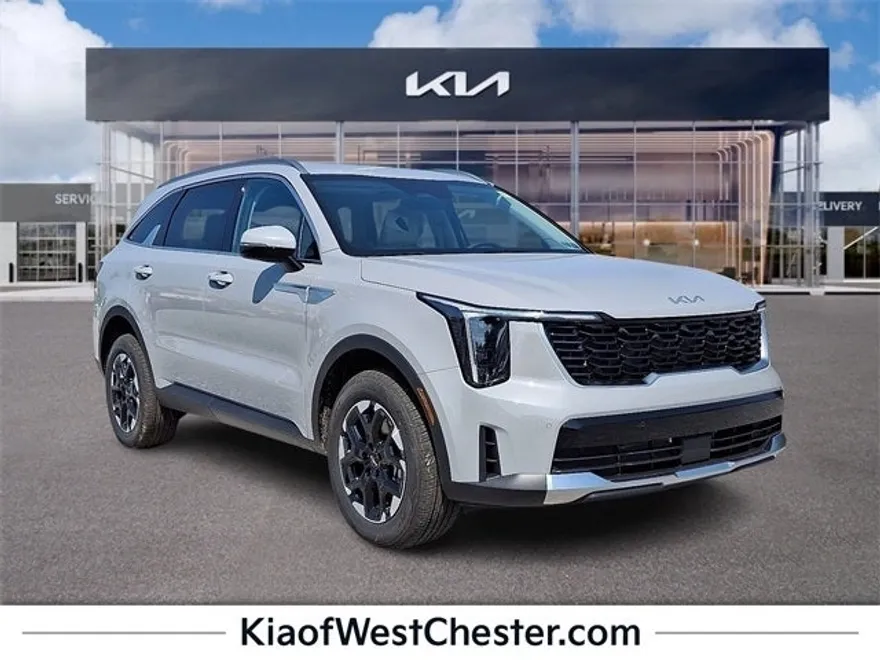 2025 Kia Sorento S photo 1