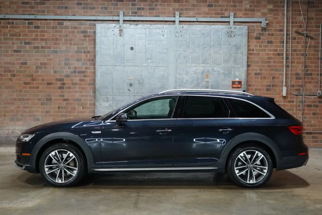 2017 Audi A4 Allroad Prestige photo 1