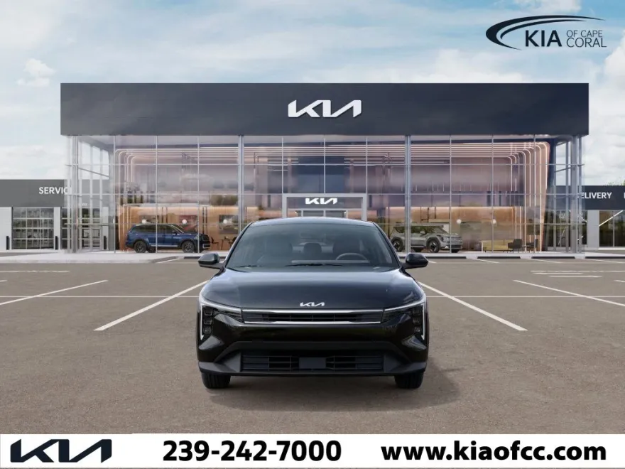 2025 Kia K4 LXS photo 1
