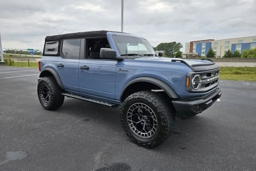 2024 Ford Bronco Big Bend photo 1