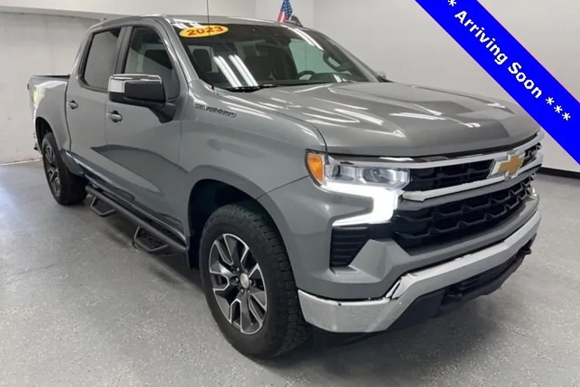 2023 Chevrolet Silverado 1500 LT photo 1