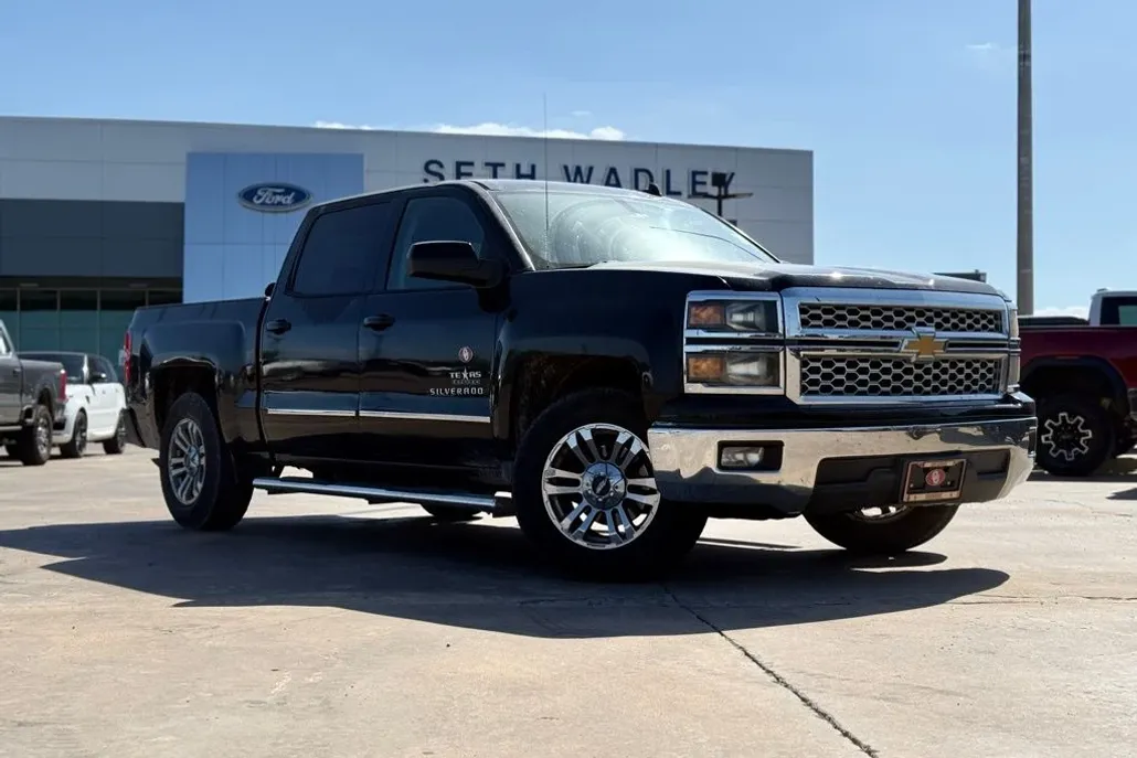 2014 Chevrolet Silverado 1500 LT photo 1