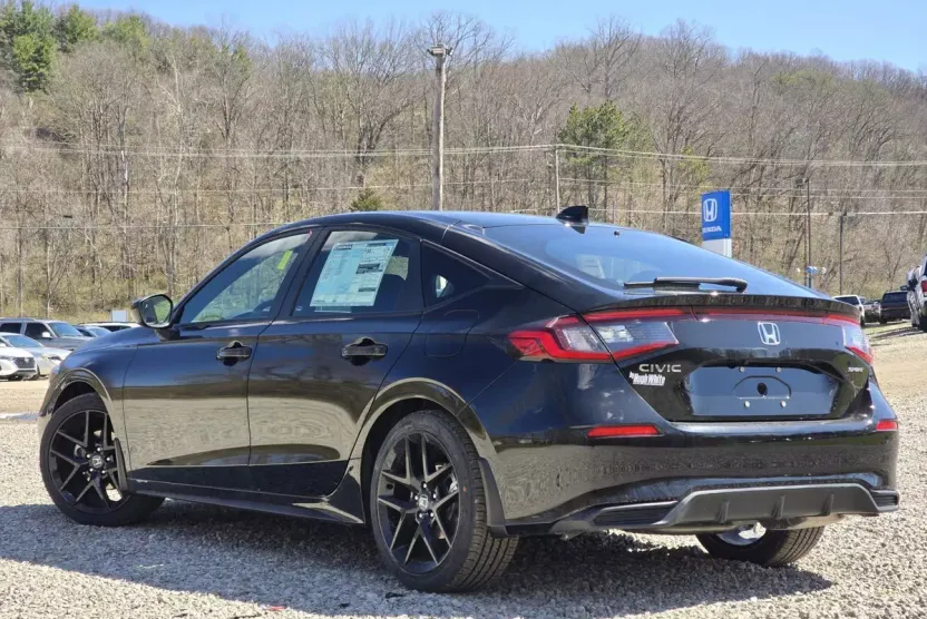 2025 Honda Civic Sport photo 1