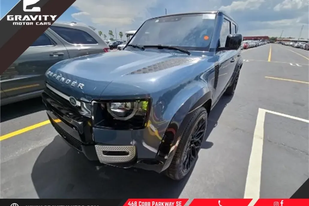 2020 Land Rover Defender 110 SE photo 1