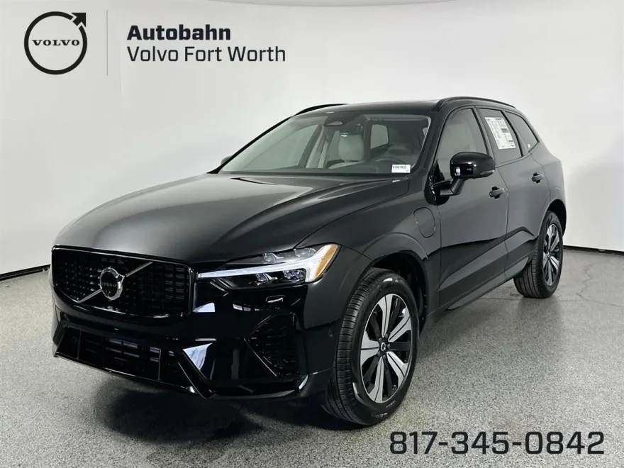 2025 Volvo XC60 T8 Plus photo 1