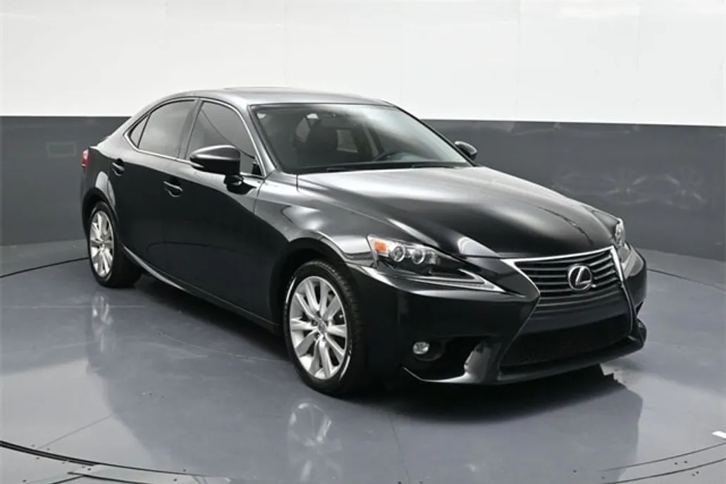 2015 Lexus IS 250 photo 1