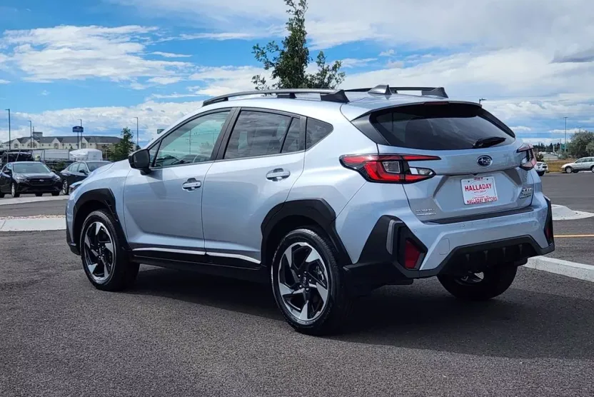 2024 Subaru Crosstrek Limited photo 1
