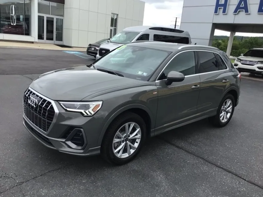 2022 Audi Q3 Premium Plus S line photo 1