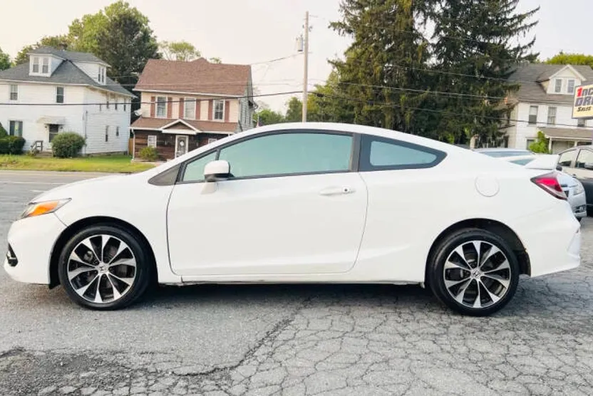 2015 Honda Civic Si photo 1
