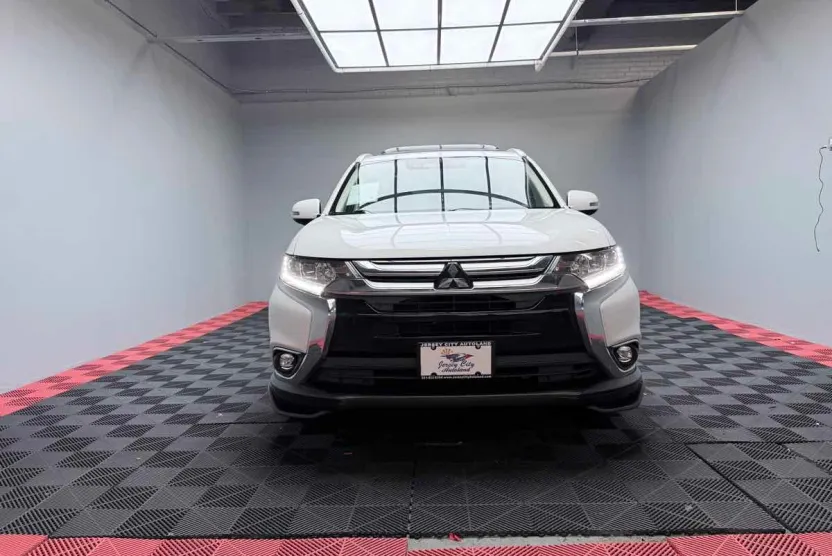 2018 Mitsubishi Outlander GT S-AWC photo 1
