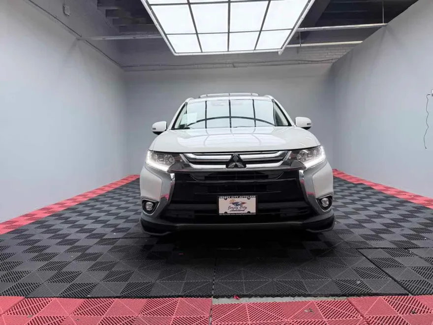 2018 Mitsubishi Outlander GT S-AWC photo 1