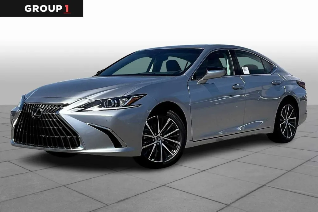 2025 Lexus ES 300h photo 1