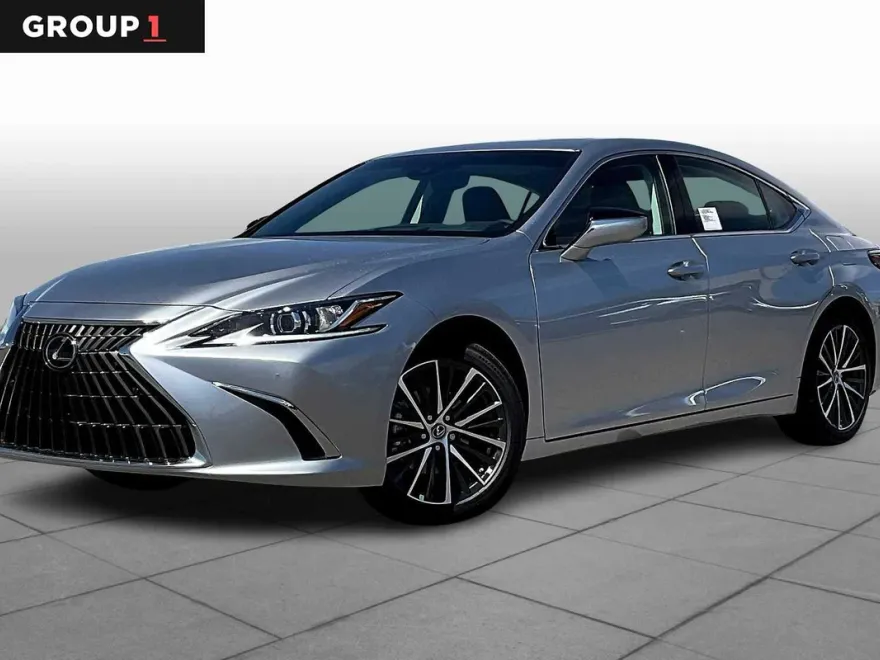 2025 Lexus ES 300h photo 1