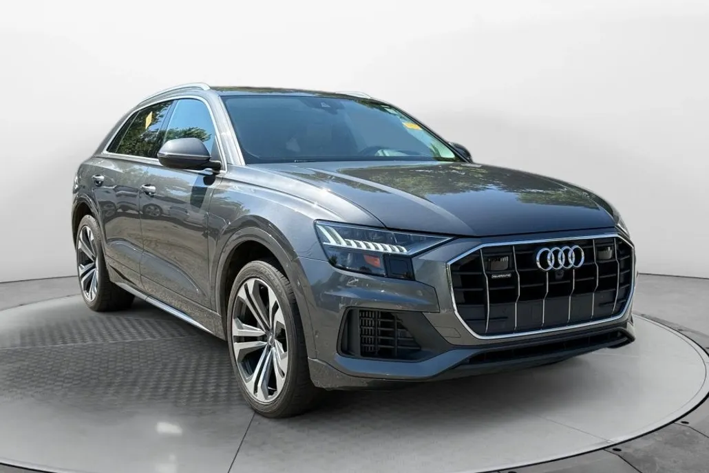 2020 Audi Q8 Prestige 55 photo 1