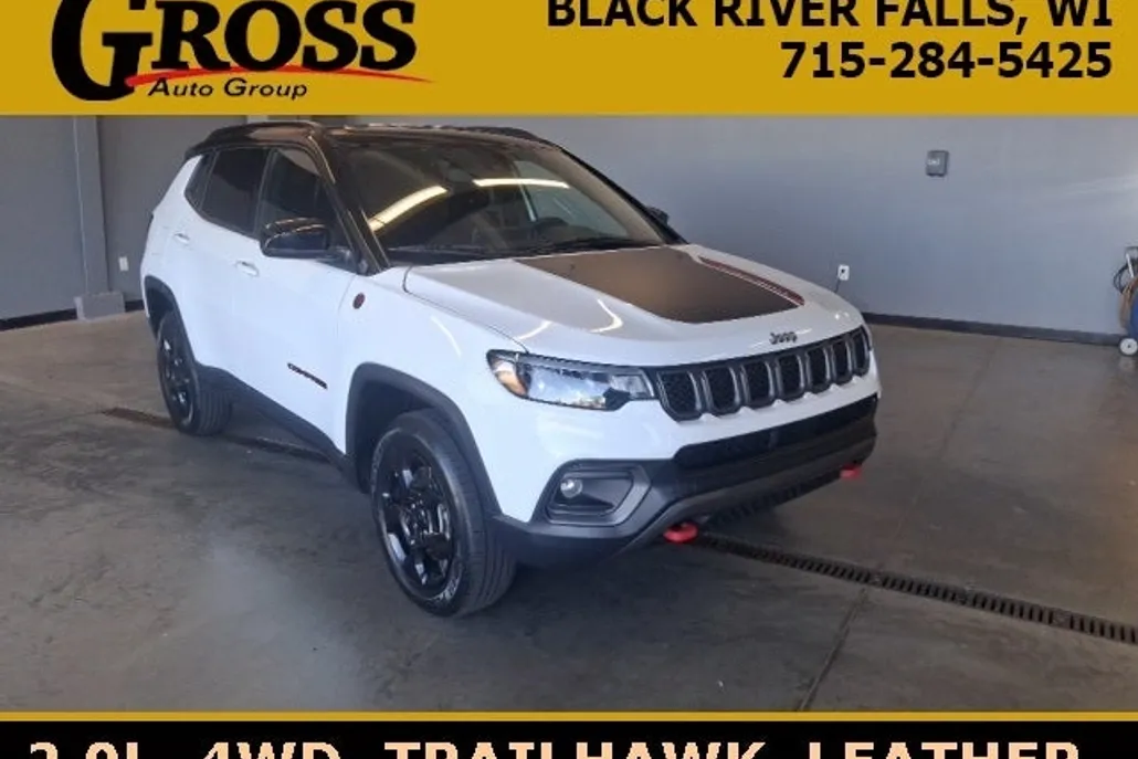 2023 Jeep Compass Trailhawk photo 1