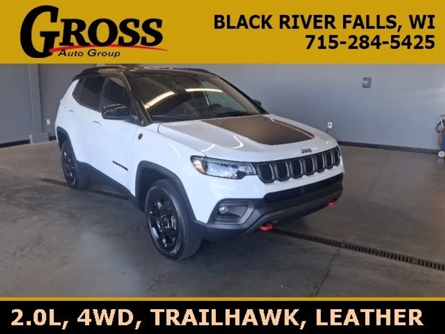 2023 Jeep Compass Trailhawk photo 1