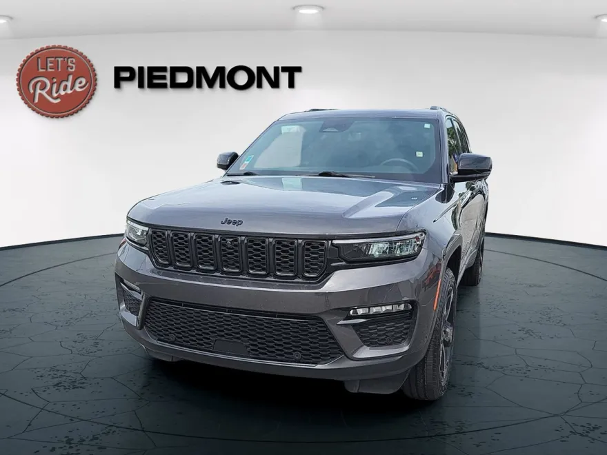 2024 Jeep Grand Cherokee Limited photo 1