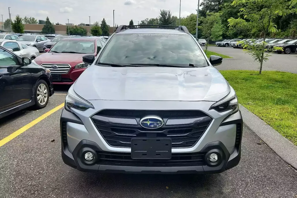 2025 Subaru Outback Premium photo 1