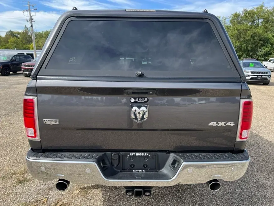 2016 Ram 1500 Laramie photo 1
