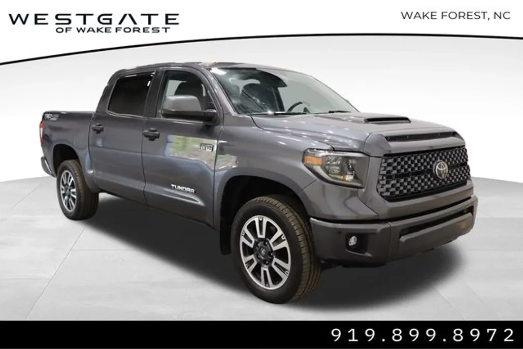 2020 Toyota Tundra SR5 CrewMax photo 1