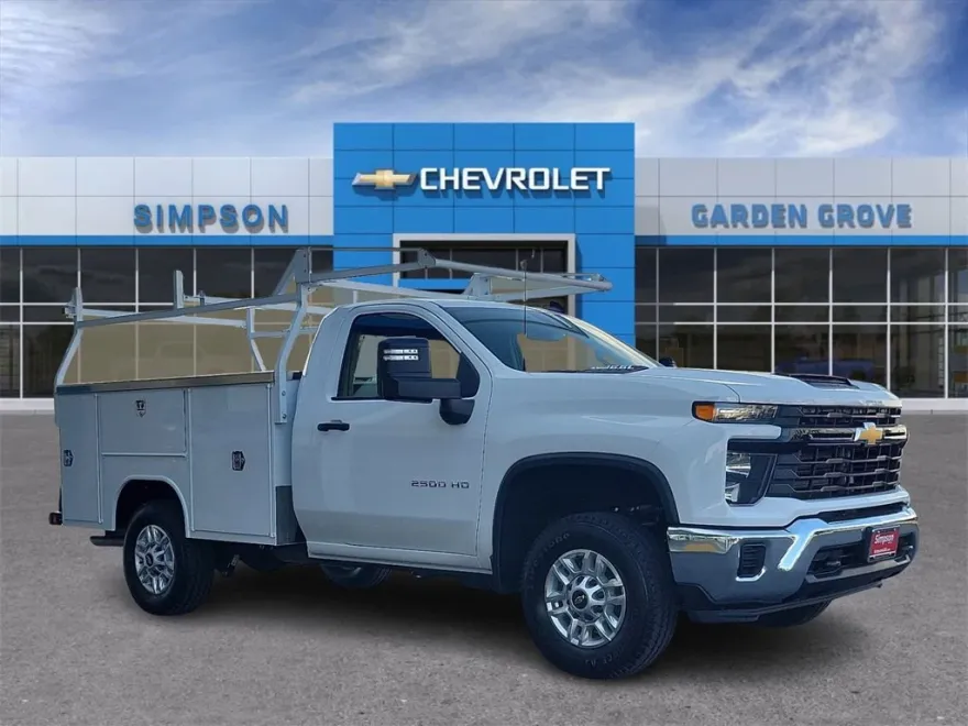2026 Chevrolet Silverado 2500HD photo 1
