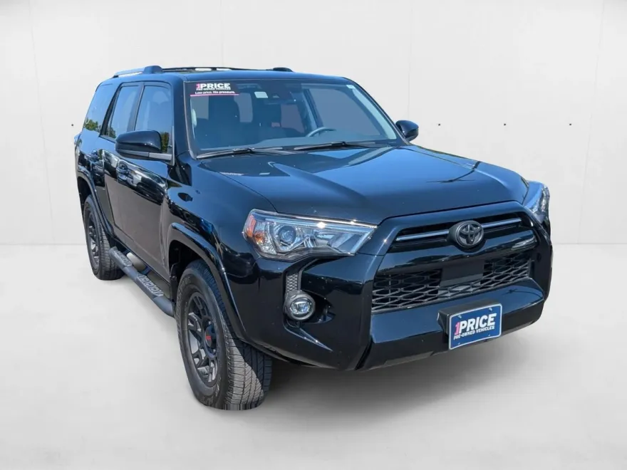 2024 Toyota 4Runner SR5 photo 1