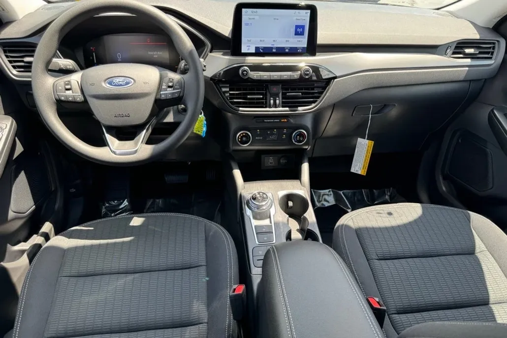 2024 Ford Escape Base photo 1