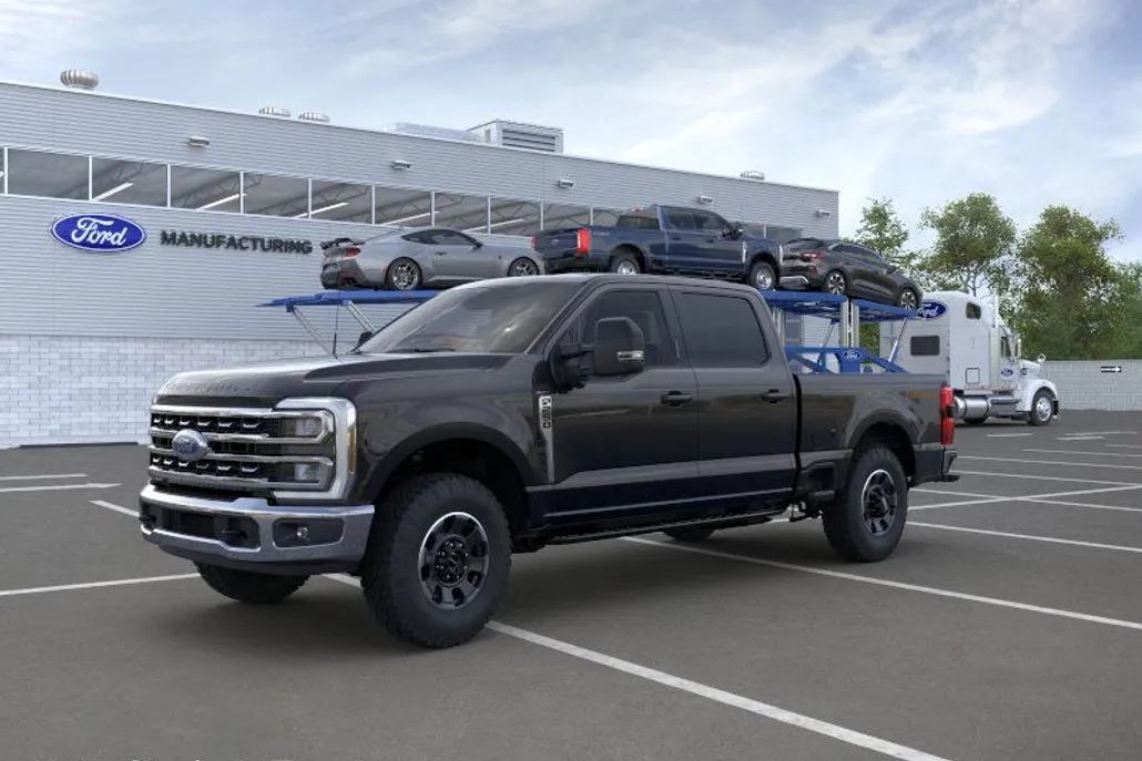 2025 Ford F-250 Lariat photo 1