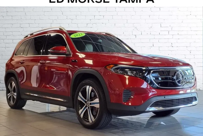 2022 Mercedes Benz EQB 300 4MATIC photo 1