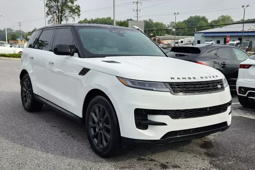 2024 Land Rover Range Rover Sport SE photo 1
