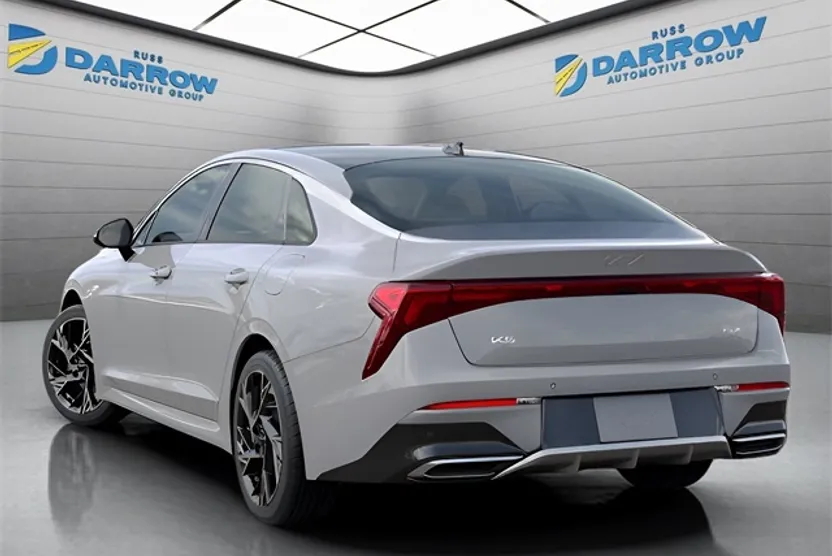 2025 Kia K5 GT-Line photo 1