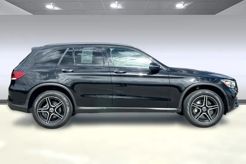 2022 Mercedes Benz GLC 300 4MATIC photo 1