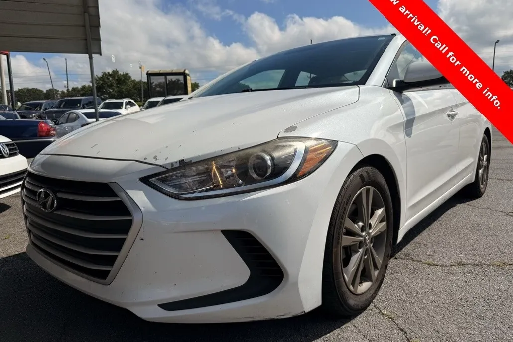2018 Hyundai Elantra SEL photo 1