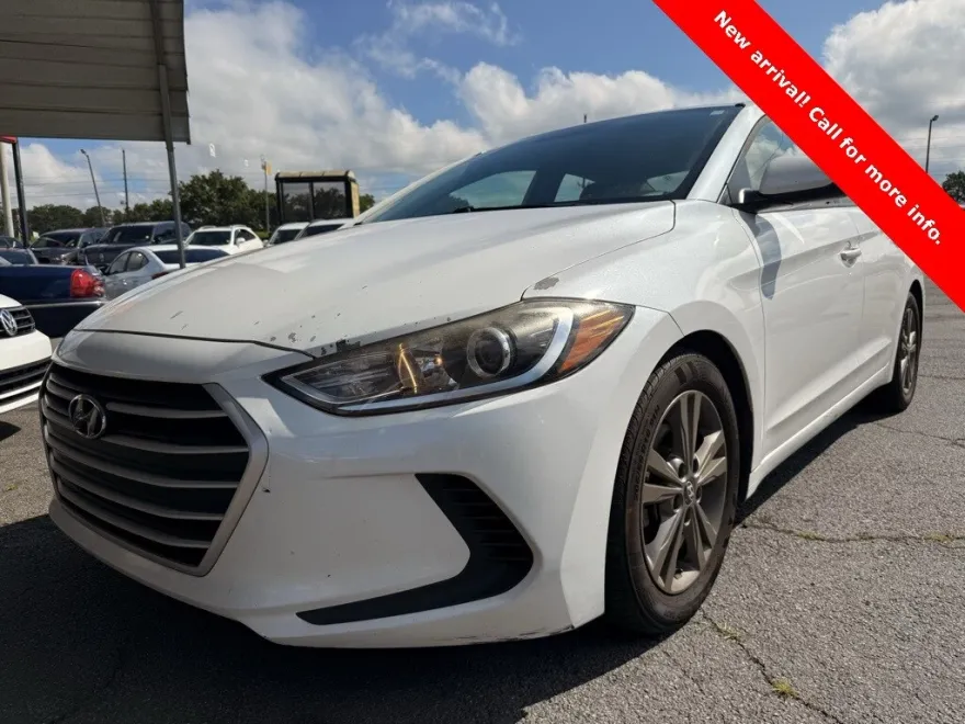 2018 Hyundai Elantra SEL photo 1