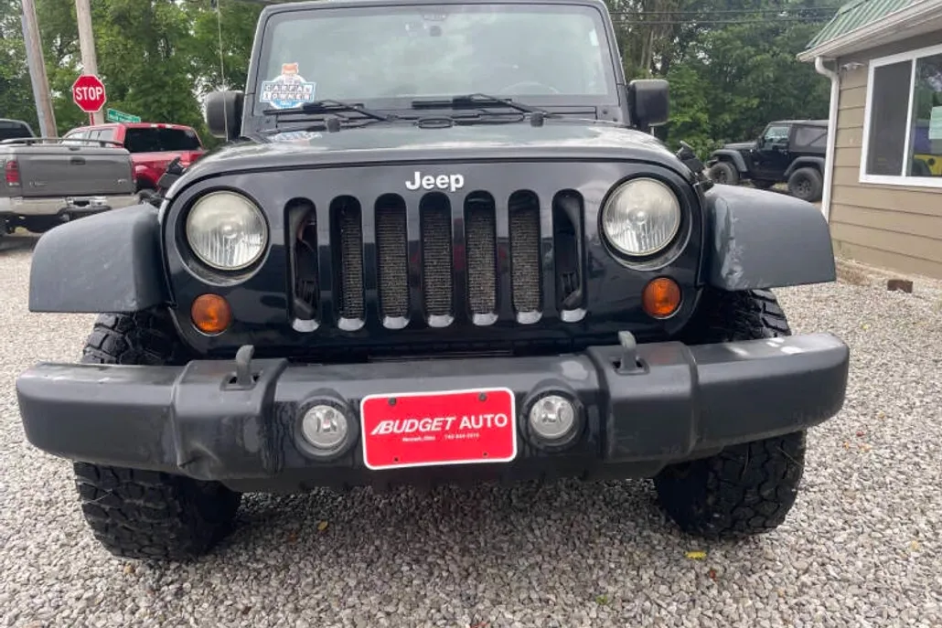 2011 Jeep Wrangler Rubicon photo 1