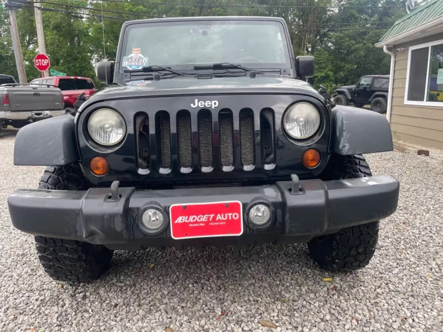 2011 Jeep Wrangler Rubicon photo 1