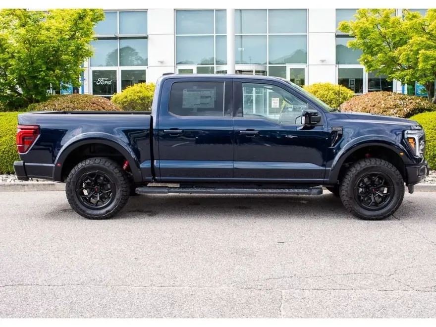 2025 Ford F-150 Lariat photo 1