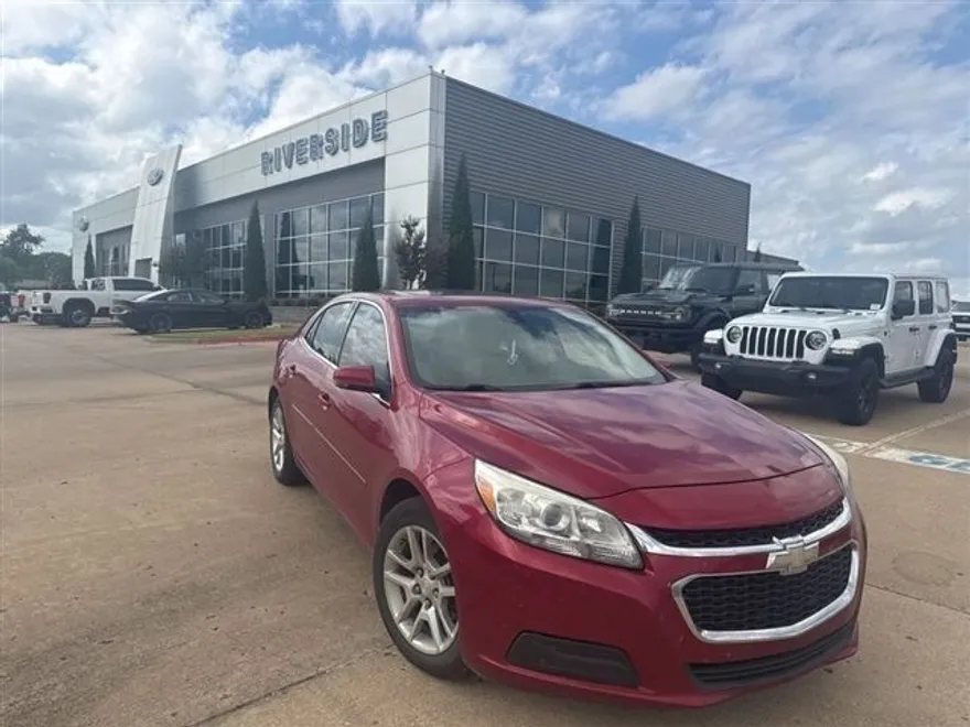 2014 Chevrolet Malibu 1LT photo 1