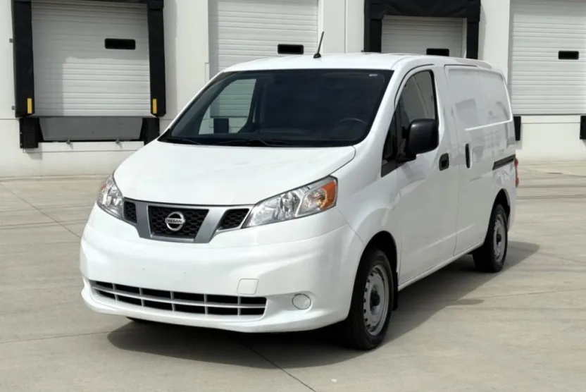 2019 Nissan NV200 S photo 1