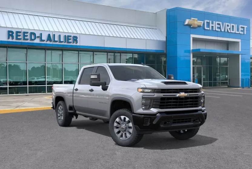 2026 Chevrolet Silverado 2500HD Custom photo 1