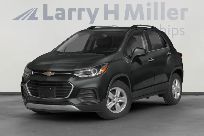 2022 Chevrolet Trax LT photo 1