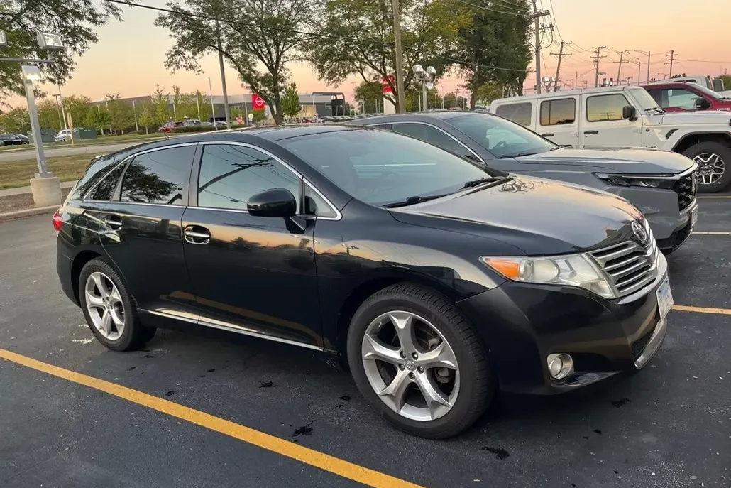 2009 Toyota Venza Base photo 1