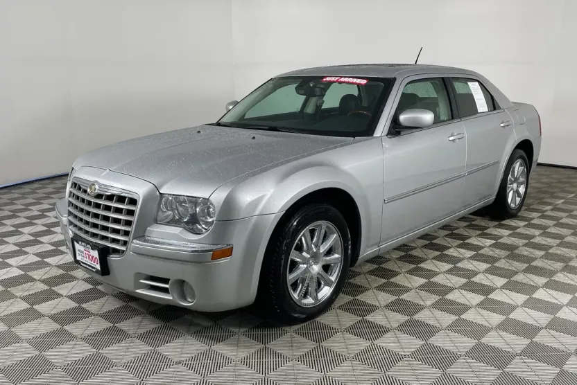 2008 Chrysler 300 Limited photo 1
