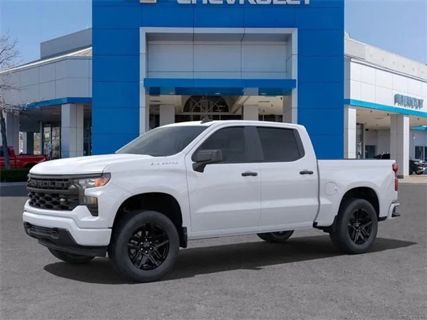 2025 Chevrolet Silverado 1500 Custom photo 1