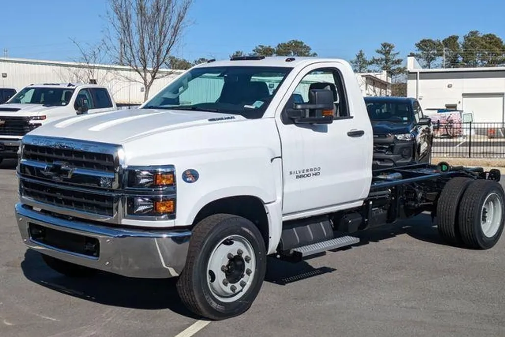 2024 Chevrolet Silverado 4500HD Work Truck photo 1