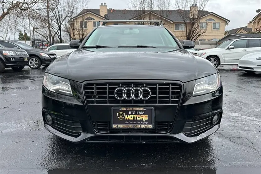 2010 Audi A4 2.0T Quattro Avant Prestige photo 1